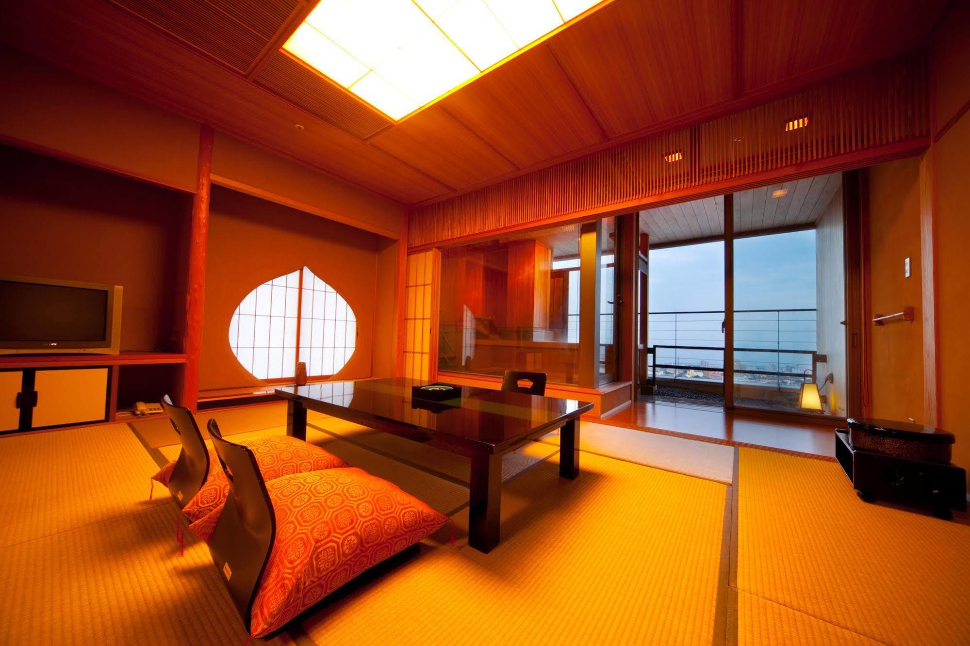 Hotel Sansuikan Beppu Eksteriør billede